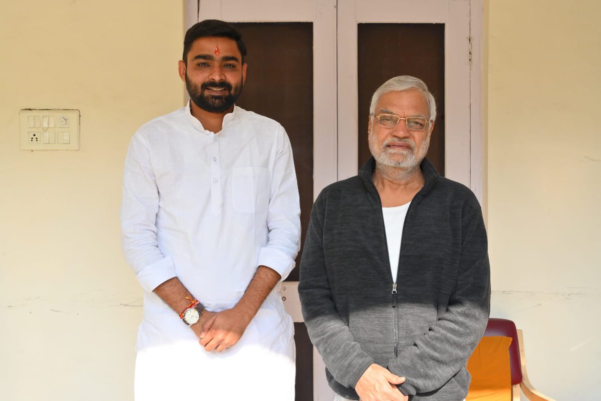 राजस्थान विधानसभा के पूर्व अध्यक्ष, राजस्थान प्रदेश कांग्रेस कमेटी के पूर्व अध्यक्ष, वरिष्ठ कांग्रेस नेता डॉ. सी.पी जोशी जी को जन्मदिन की हार्दिक बधाई एवं शुभकामनाएँ। 

ईश्वर आपको उत्तम स्वास्थ्य एवं चिरायु जीवन प्रदान करें।<a href="/drcpjoshi/">Dr. C.P. Joshi</a> <a href="/INCRajasthan/">Rajasthan PCC</a>