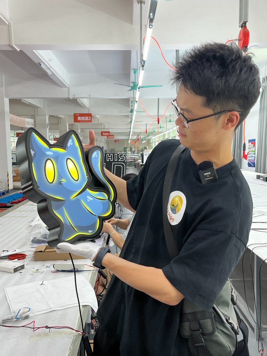 LCSignOfficial's tweet image. Which Custom Sign do you prefer for your business?  

👉Get a free quote: wa.link/cfjrkm 

#lcsign #ledletter #neonsign #lightbox #RetailStoreSignage #CustomStoreSigns