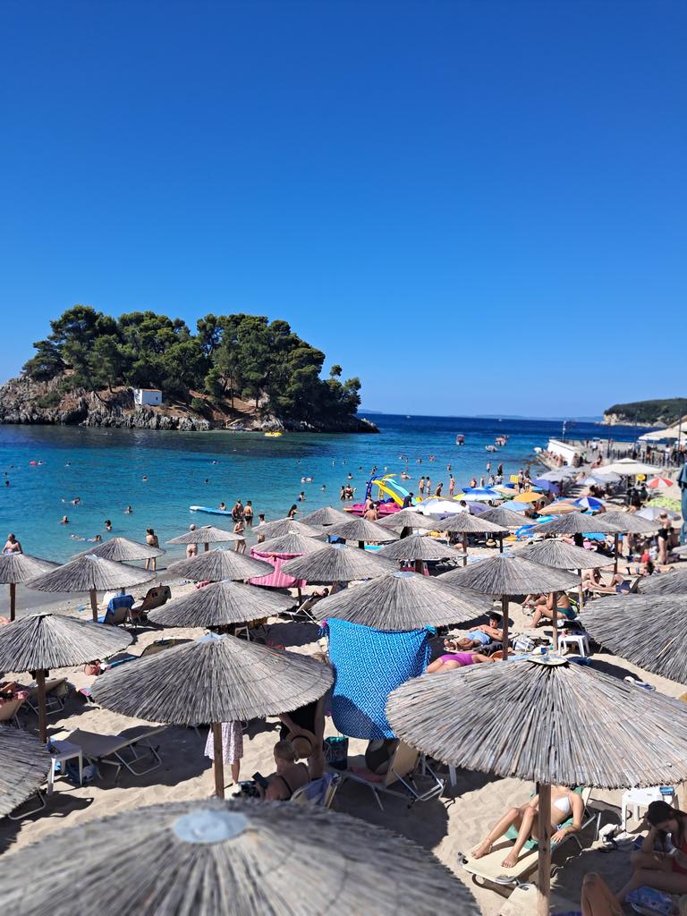 serspyros's tweet image. Καλημέρα, καλή μας Τρίτη με υγεία και χαμόγελο...
Πάργα!