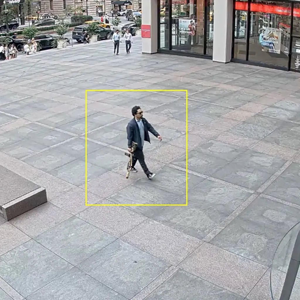 KAMAL__09's tweet image. What do you notice about the NYC Shooter?