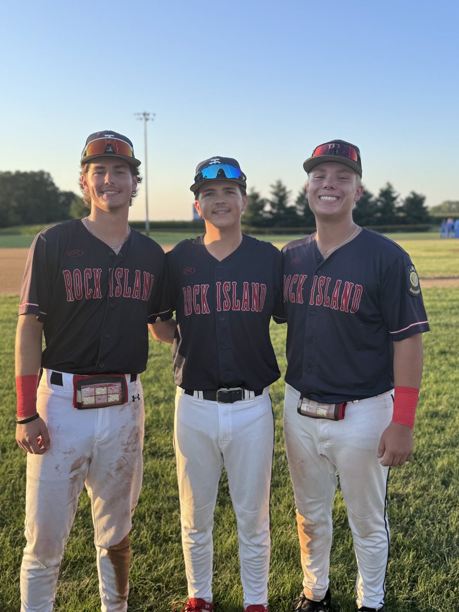 Just wrapped up districts with a win. Had a good weekend both offensively and defensively with a few good grabs in the outfield. Ended the weekend with .545 BA, .545 OBP, 1.091 OPS, .545 SLG.
Ready to roll out for state and college coming up!