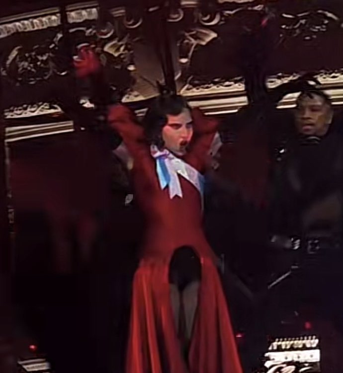 Lady Gaga kicks off tonight’s MAYHEM Ball show in LA adorned with the trans flag as her sash.