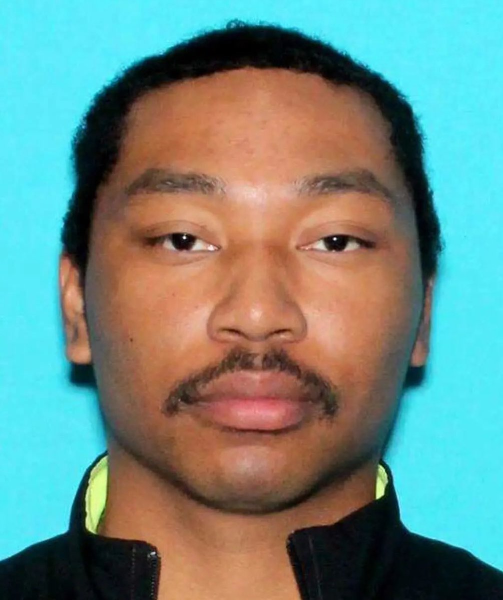 KAMAL__09's tweet image. CNN described the Manhattan gunman, 27-year-old Shane Tamura of Las Vegas, as “possibly white.”
Tamura, clearly not white, took the life of an NYPD officer and at least four other innocent people on Monday in a Park Avenue building.
You don’t hate legacy media nearly enough.