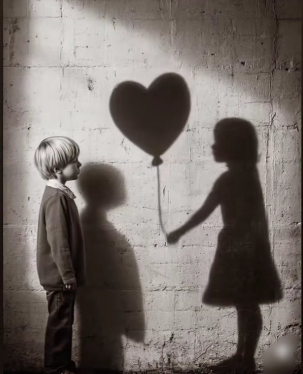 MySmile_76's tweet image. lo le persone le valuto dal Cuore. Se hai Cuore... Vali.
Se non ne hai... Per me non vali niente. I soldi non m'impressionano. Il potere pure.
L'intelligenza senza anima mi è indifferente. L'aspetto fisico è una carta d'Identità FALSA o scaduta...
L. Cherubino