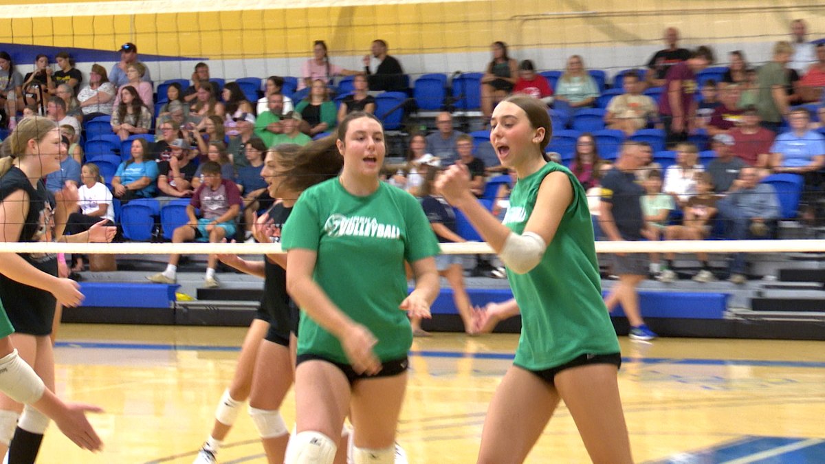 pmc3_83's tweet image. WMBD Prep Sports Recap: Highlights of the final night of the ICC summer volleyball league.
Story: centralillinoisproud.com/sports/local-s…