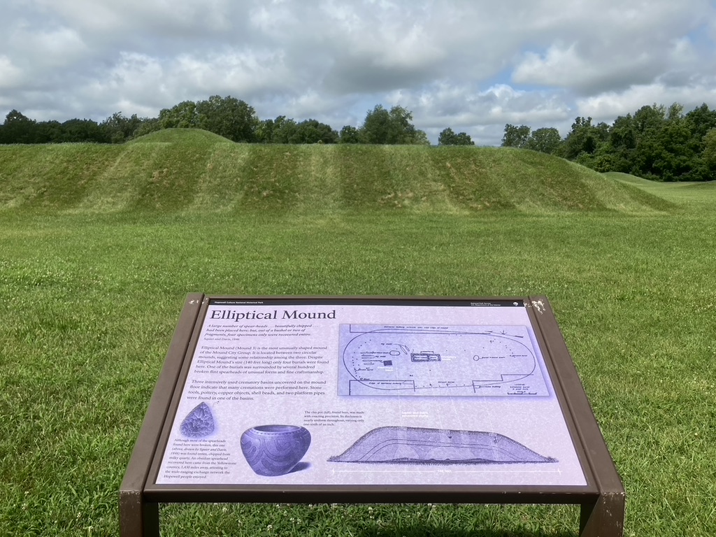 DrGregLittle2's tweet image. Mounds inside the Mound City enclosure with "striping" mowing pattern. This is a National Park Service park just north of Chillicothe, Ohio. It is one of several earthworks locations that comprise the Hopewell Culture National Historical Park. The Park Service Rangers here are…
