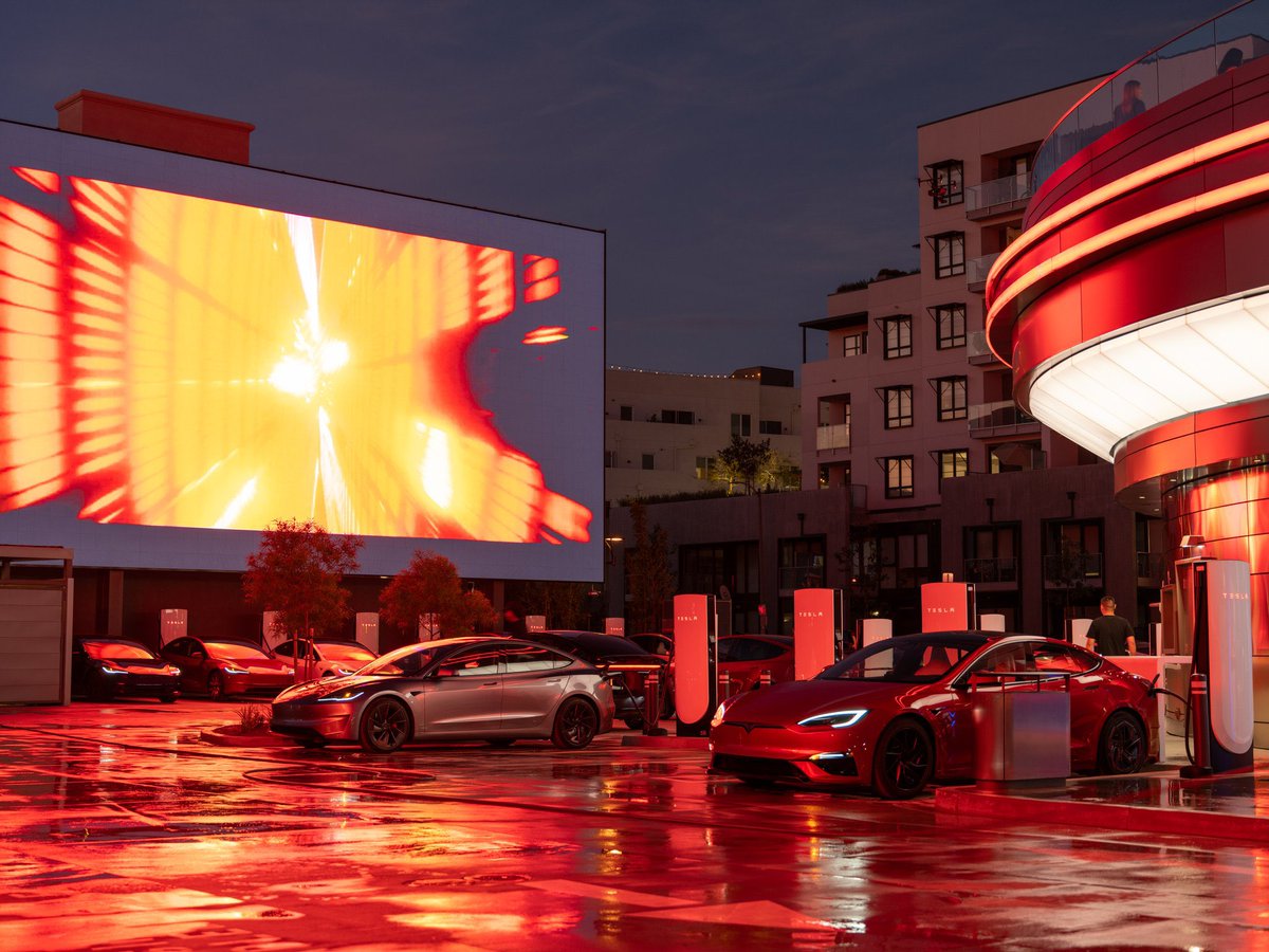 Teslaconomics's tweet image. The hottest place on Earth to charge your Tesla is this right here