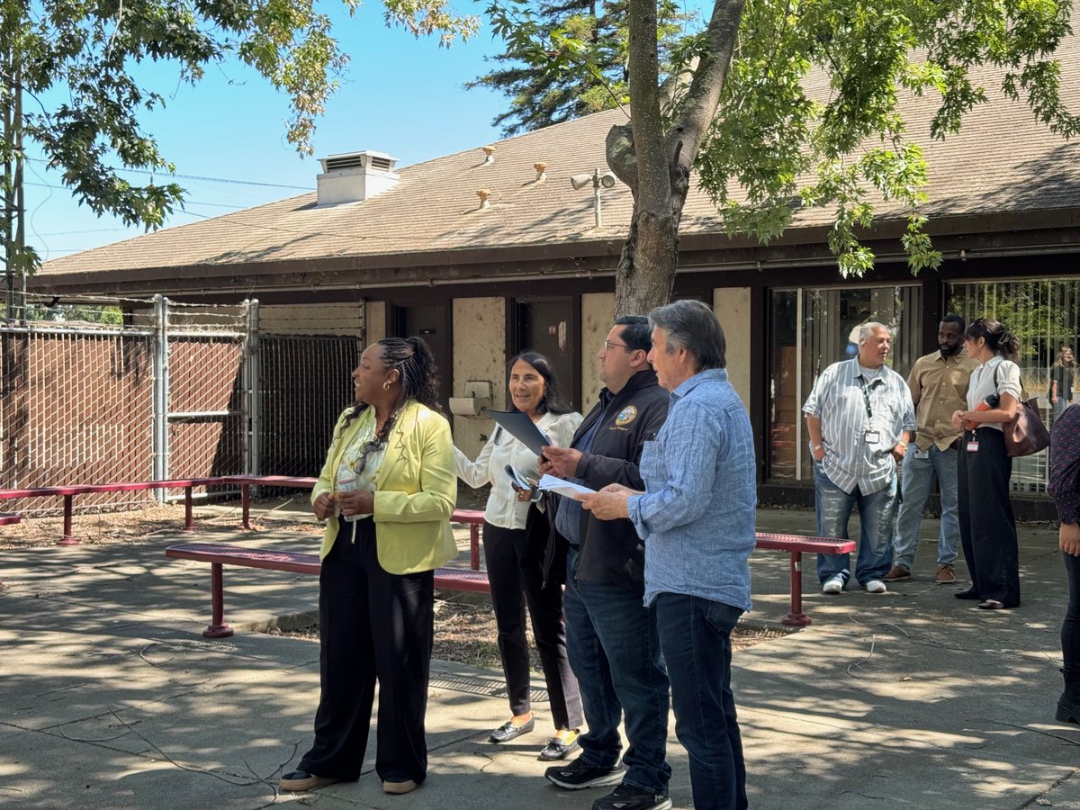 JesseArreguin's tweet image. I recently took a tour of Richmond's Brookside Shelter to learn about the work Contra Costa County is doing to lift people out of homelessness. The County saw a 26% drop in homelessness over the past year, a testament to increases in housing options and services.