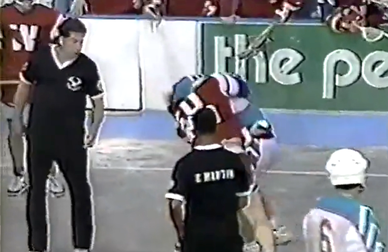 So wonderful to see Owen Sound boy and good guy Chet Couture named to the Canadian Lacrosse Hall of Fame's 2025 Class: laxhall.com/2025/07/clhof-…

Being a lacrosse referee is no easy task: x.com/i/status/16969…

(Image &amp; Video: <a href="/TheLaxMag/">The Lax Mag</a>)