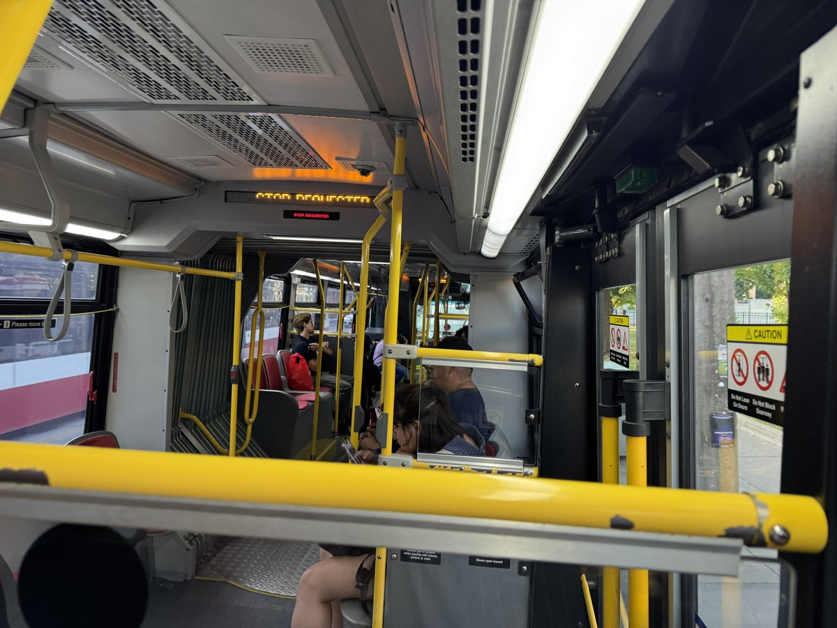 AlexanderGlista's tweet image. On the TTC 7 Bathurst bus. Give this route the red paint lanes it deserves all the way from Bloor to Eglinton! cc: @MayorOliviaChow #topoli