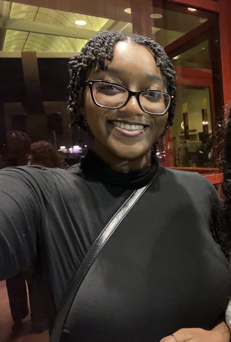 Autumnia4's tweet image. I think short hairstyles look way better on me🧛🏾♀️🧛🏾♀️🧛🏾♀️