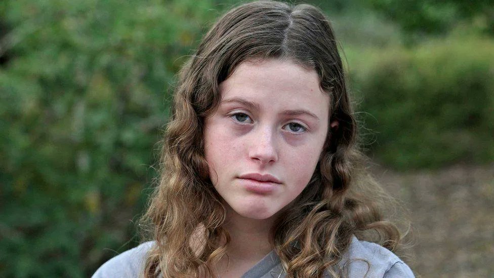 Toni_Airaksinen's tweet image. Maayan Idan, 18, was murdered by Hamas in her home in Kibbutz Nahal Oz on October 7.
Her father, Tsachi Idan, was abducted to Gaza, killed.
The high schooler was remembered as a talented volleyball player, who loved to read, asking for books just 4 days before 10/7💔