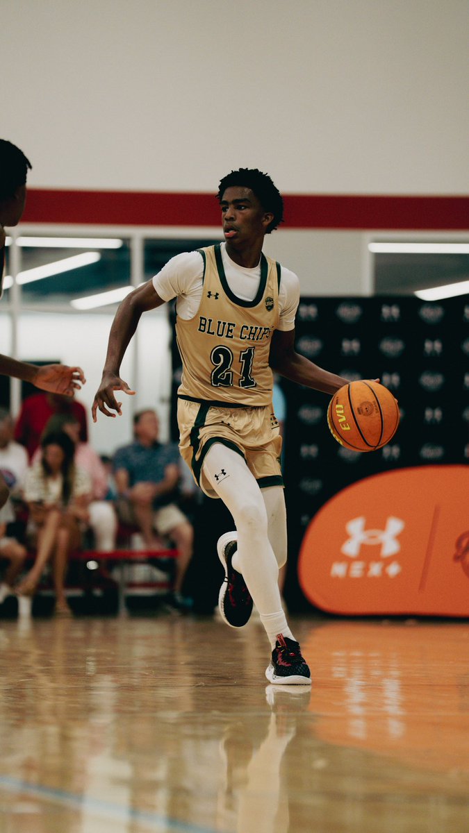 circuitfuture's tweet image. 𝓝𝓸𝔀𝓱𝓮𝓻𝓮 𝓽𝓸 𝓗𝓲𝓭𝓮 🙈
The best vs. the best in the Windy City
#UAnext #TheFutureIsNow #OneSix
