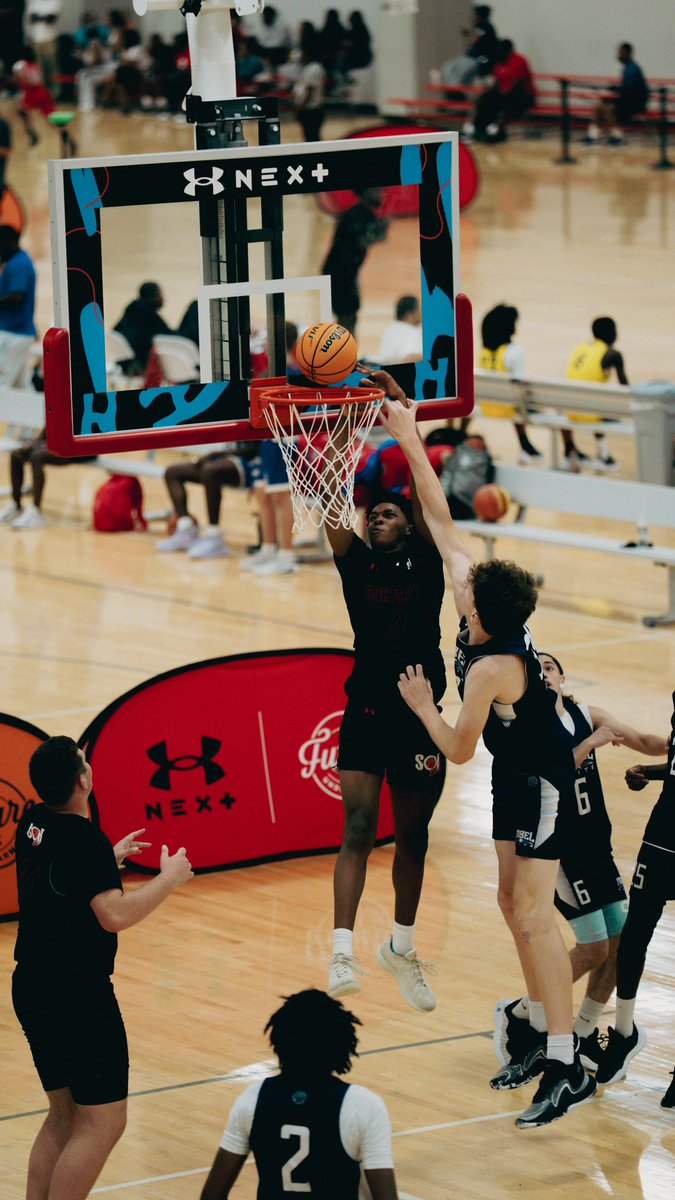 circuitfuture's tweet image. 𝓝𝓸𝔀𝓱𝓮𝓻𝓮 𝓽𝓸 𝓗𝓲𝓭𝓮 🙈
The best vs. the best in the Windy City
#UAnext #TheFutureIsNow #OneSix
