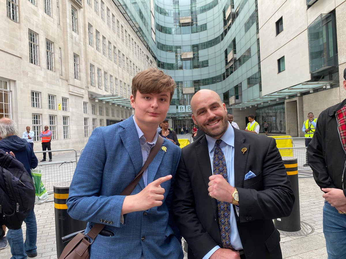 CrossandCorner's tweet image. Was an absolute pleasure to attend on Wednesday the BBC protest for the disciples of Christ movement
#ChristisKing