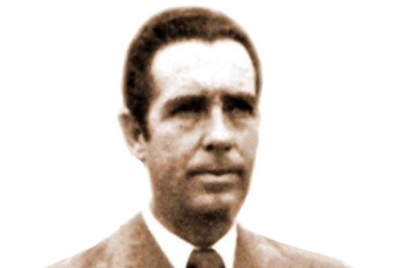 2dayinsocialism's tweet image. On July 22nd, 1980, the socialist Basque separatist group ETA set off bombs at a road junction near Logrono, Spain as three buses carrying Civil Guards passed. 33 were injured and one, Lieutenant Francisco López Bescos, died shortly after being admitted to hospital.