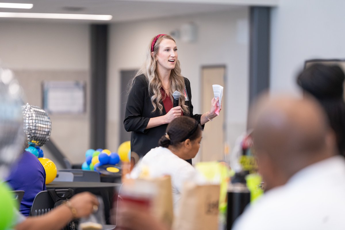 FortBendISD's tweet image. The 2025–26 Fort Bend ISD Breakthrough Leadership Summit began today, and our leaders hit all the right notes! 🎶
Over 450 campus and district leaders came together to level up as we prepare to launch an unforgettable school year. With dynamic speakers like Dr. Joe Sanfelippo…