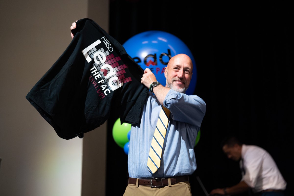 FortBendISD's tweet image. The 2025–26 Fort Bend ISD Breakthrough Leadership Summit began today, and our leaders hit all the right notes! 🎶
Over 450 campus and district leaders came together to level up as we prepare to launch an unforgettable school year. With dynamic speakers like Dr. Joe Sanfelippo…
