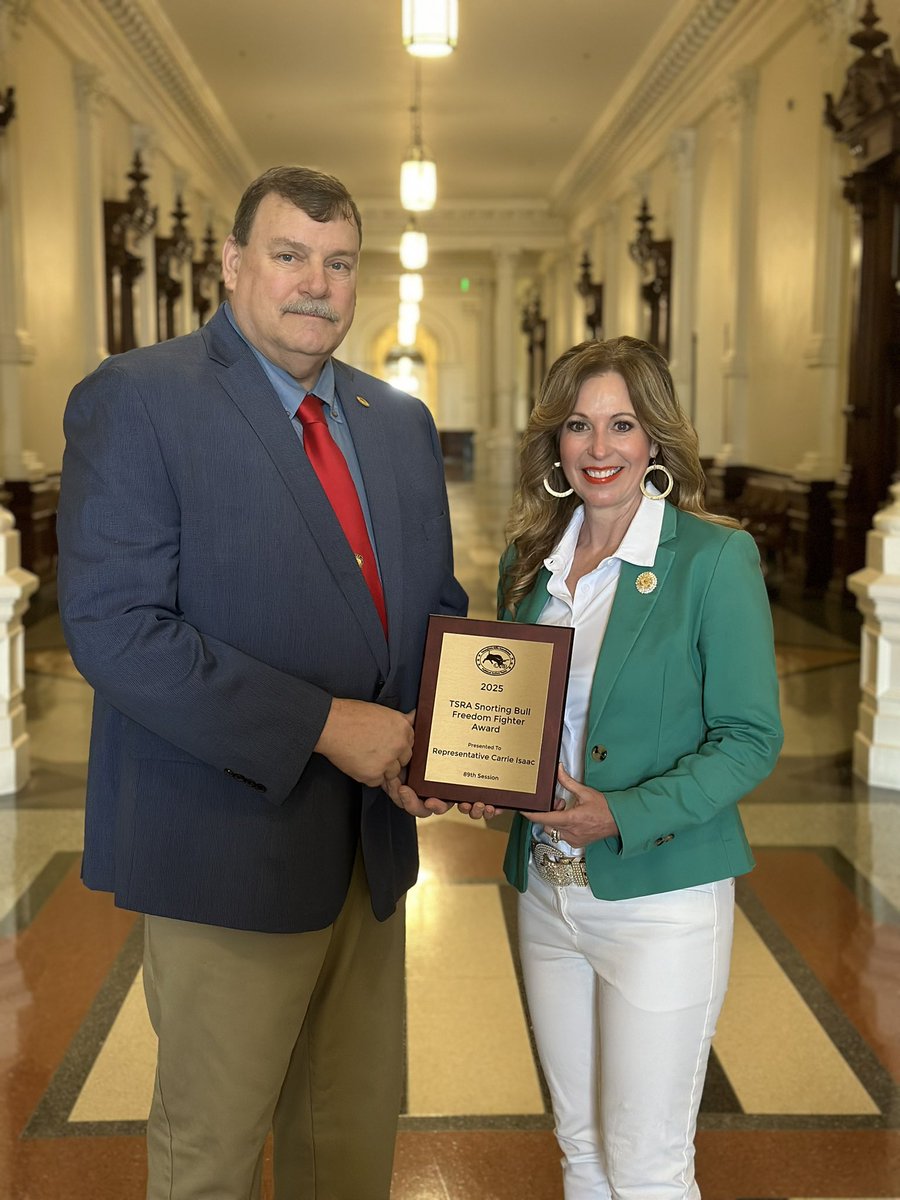 CarrieIsaac's tweet image. What an HONOR! Today, I was humbled to receive the “Snorting Bull Freedom Fighter Award” from the Texas State Rifle Association (@TSRA_outreach) for my work on Senate Bill 706 (identical to my House Bill 1337) ensuring that Texas recognizes ALL valid out-of-state handgun…
