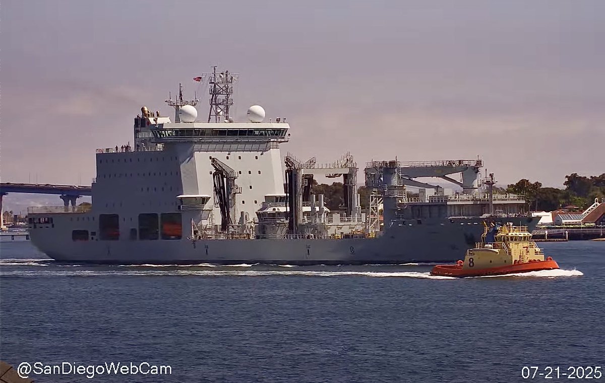 WarshipCam's tweet image. Royal Canadian Navy supply ship MV Asterix leaving San Diego - July 21, 2025
SRC: YT- SanDiegoWebCam