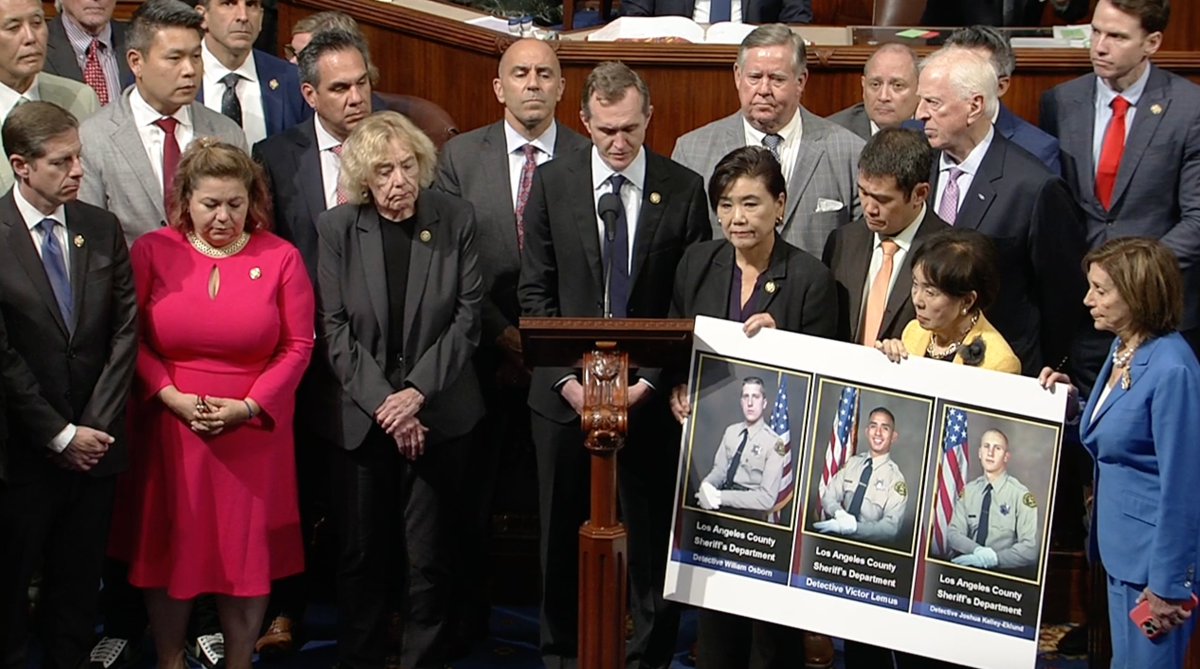 RepJudyChu's tweet image. Tonight, I stood with members of the California Delegation to honor the lives of Joshua Kelley-Eklund, Victor Lemus, and William Osborn, 3 courageous detectives who tragically lost their lives in Monterey Park this past Friday.
My thoughts are with their families, colleagues,…