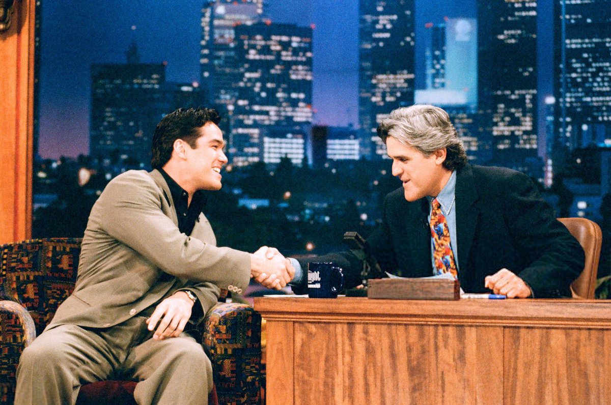 DeanCainUpdates's tweet image. On this day, July 21, 1995, Dean was filming his appearance on The Tonight Show with Jay Leno! 🎥🛋️
The episode aired a week later, on July 28 📺✨