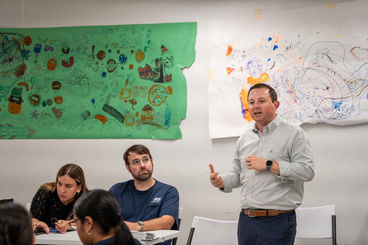 SenBillFerg's tweet image. The Greektown Neighborhood Association brought together a room full of engaged, thoughtful neighbors last week. The energy reflected the pride and persistence that define the 46th District. We touched on upcoming State investments in local projects and the broader work underway…