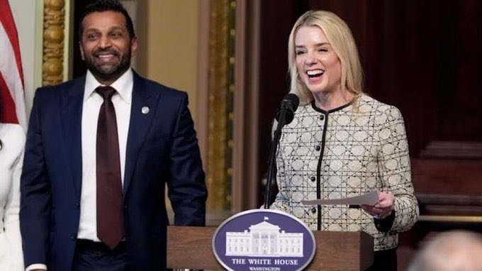JRM58506966's tweet image. Pam Bondi and the FBI are reportedly constructing significant cases against current members of Congress and federal agencies, based on criminal evidence uncovered by DOGE. Should arrests proceed swiftly, regardless of party affiliation?
Do you believe anything will happen
I…