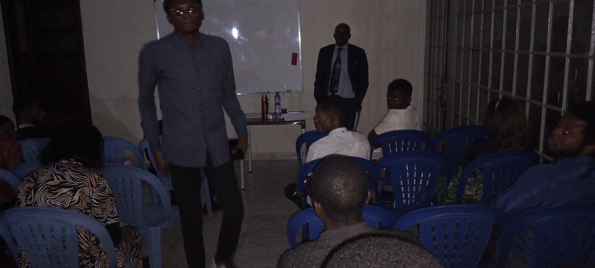 hdofdrc's tweet image. #IBTC : dernière séance
et nous disons au-revoir au
Prof. Jean Camille 👏🗒️🥰