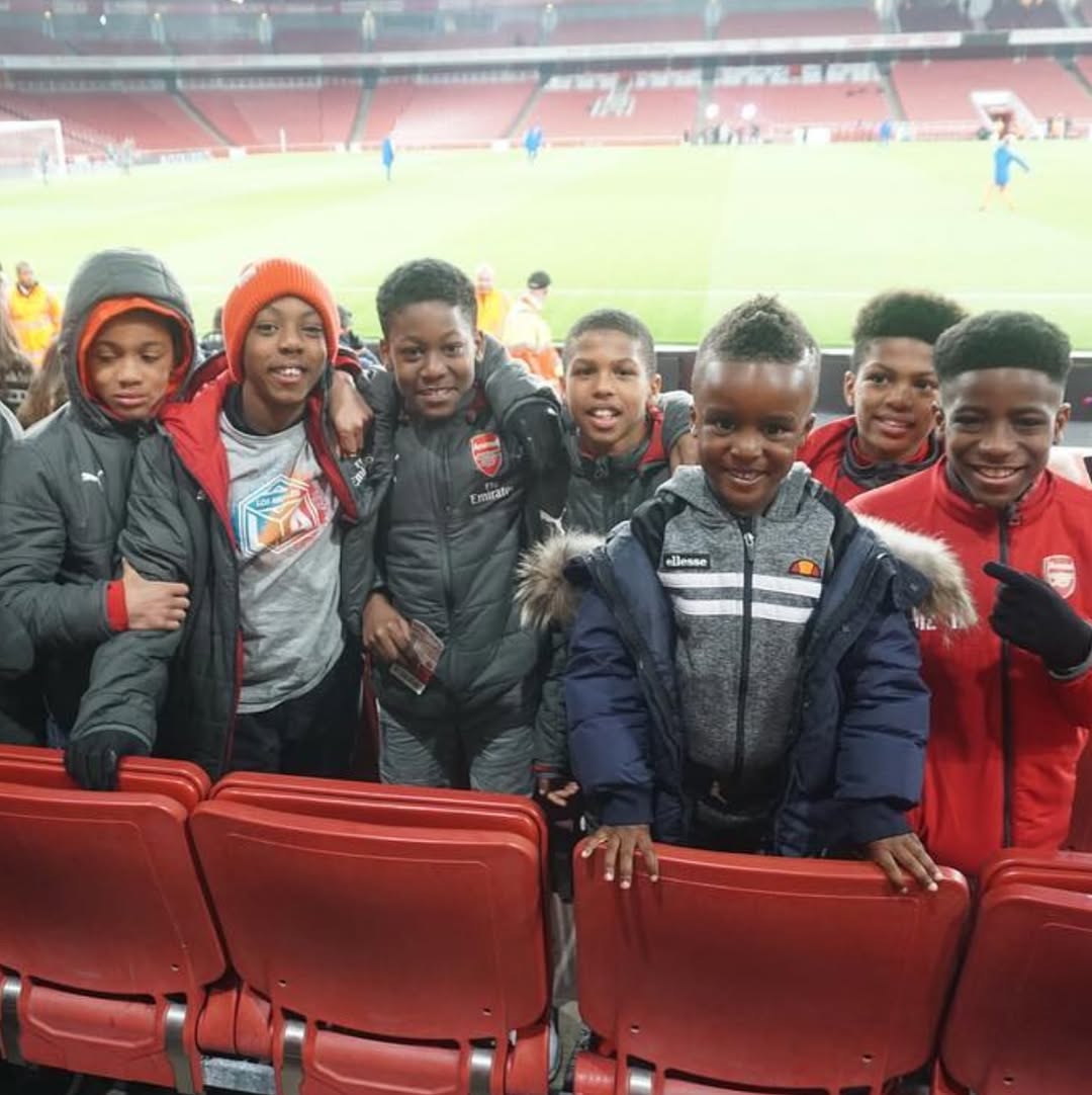 afc_cat's tweet image. Ethan Nwaneri and Myles Lewis-Skelly
even in old pictures , they're always around