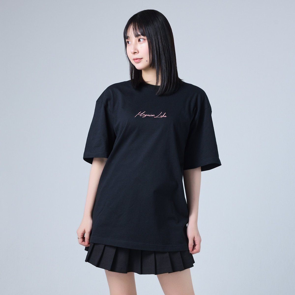 IncChord's tweet image. 巡音ルカ 半袖刺繍Tシャツ
胸元に「巡音ルカ」を刺繍。
echo定番の筆記体のデザインTシャツです。
ブラックL
echoecho.thebase.in/items/74178949