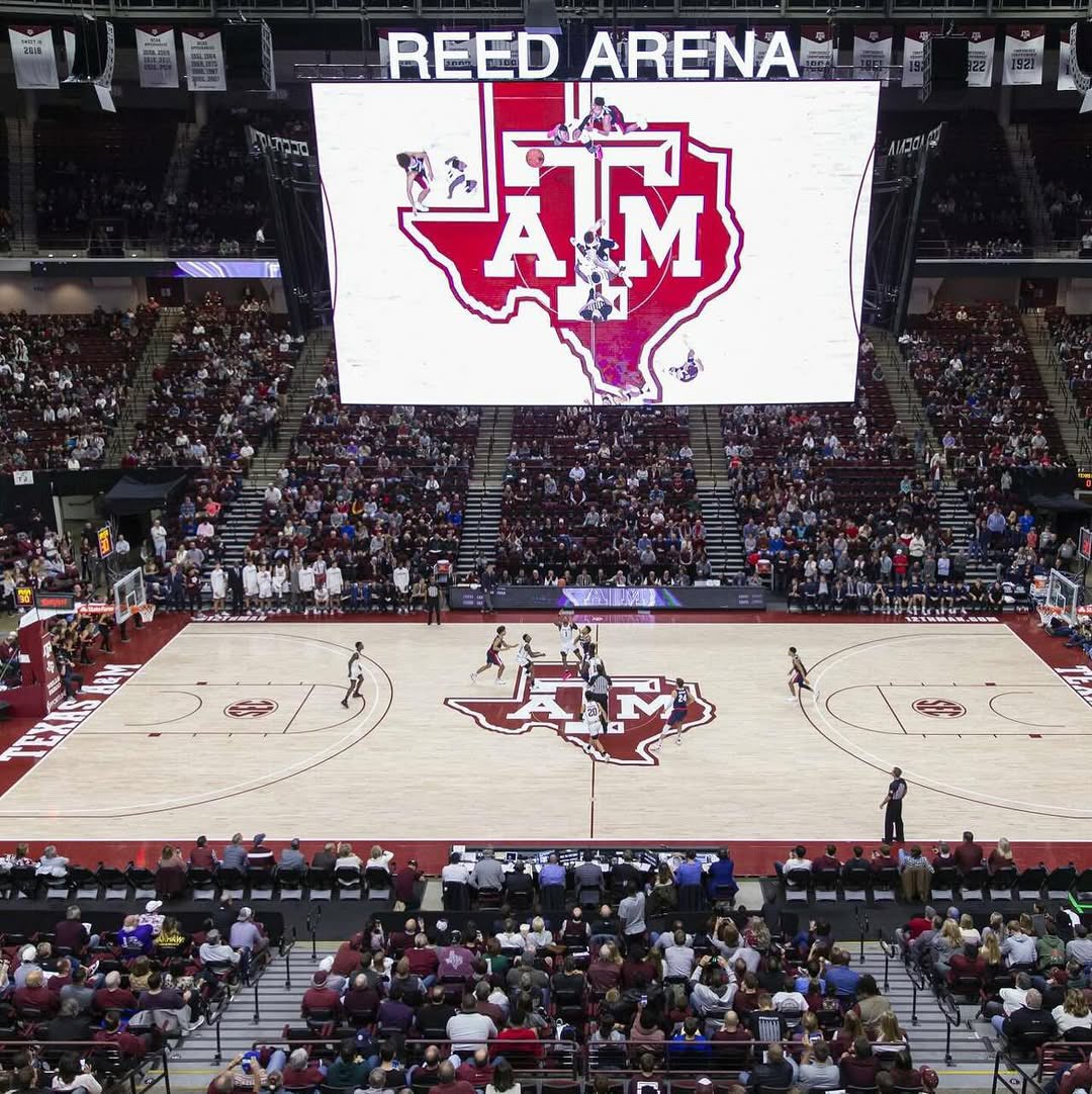 Josh_Irving21's tweet image. l&apos;m very blessed to receive an offer from Texas A&amp;amp;M! I&apos;m truly hankful for coaching staff for giving me this opportunity. #GigEm
