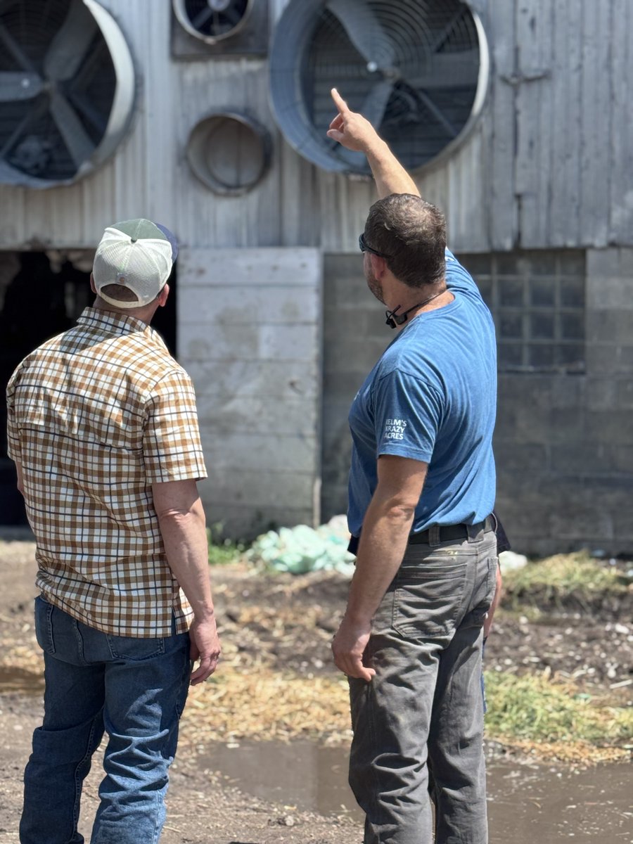 DrMattKleinMN's tweet image. Great trip to three farms today courtesy of Stu Lourey and Farmers Union. Learned so much, and so much more to learn from these inspiring farmers. Made some great friends, too.