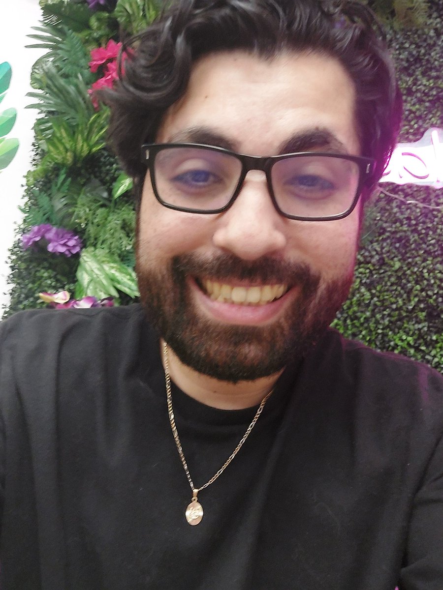 SarukaiWolf's tweet image. I was taking selfies, and someone told me to say cheese 🤓🧀