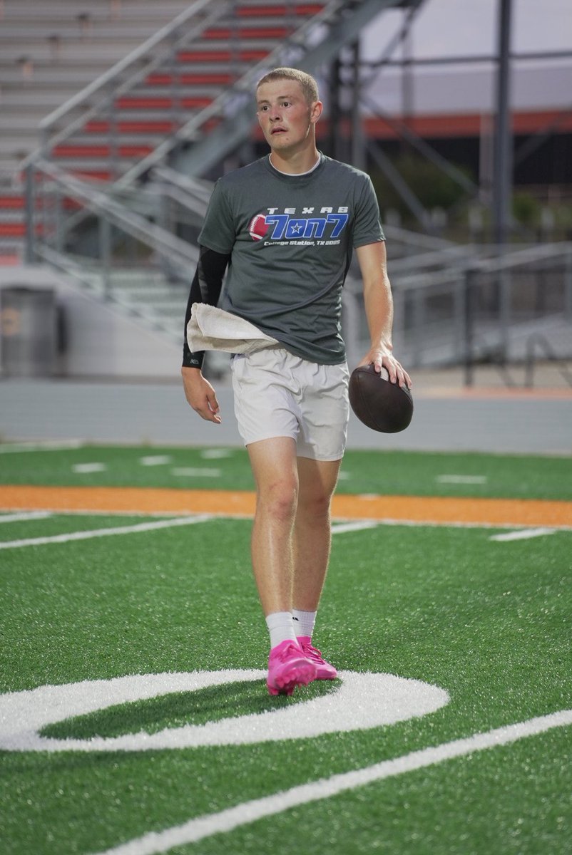 TX TOP TALENT (@txtoptalent) on Twitter photo Brennan Barton – DFW #TxTopTalent MVP <a href="/Bbarton_17/">Brennan Barton</a> <a href="/BHS_FB_Recruits/">Benbrook FB Recruits</a>
Class of 2026 | Benbrook High School
The 2026 Quarterback has an accurate arm with a high football IQ. Performance at the State 7v7 and summer showcase rocketed his stock. Expect a huge senior campaign from Brennan Barton – DFW #TxTopTalent MVP <a href="/Bbarton_17/">Brennan Barton</a> <a href="/BHS_FB_Recruits/">Benbrook FB Recruits</a>
Class of 2026 | Benbrook High School
The 2026 Quarterback has an accurate arm with a high football IQ. Performance at the State 7v7 and summer showcase rocketed his stock. Expect a huge senior campaign from