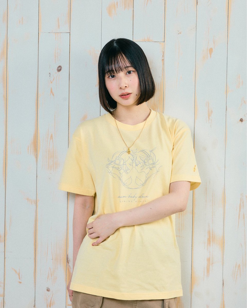 IncChord's tweet image. 鏡音リン・レン Tシャツ「dream baby dream」
イラストレーター八三さん(@xxhachisan)
描き下ろしのイラストを3色のボディにプリント。
左袖にはモチーフを刺繍しました。
echoecho.thebase.in/items/102564226