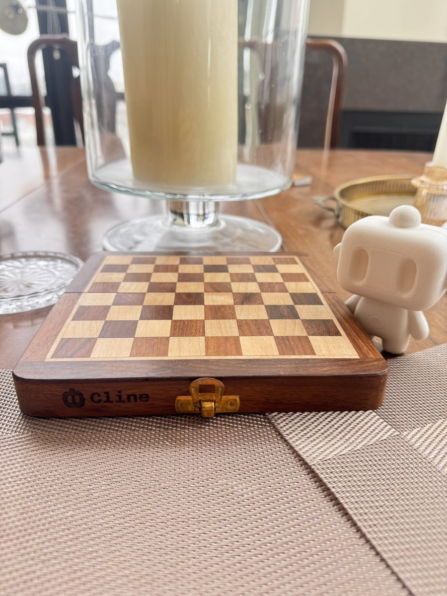 cheafofstaff's tweet image. Cursor playing checkers, @cline playing chess.