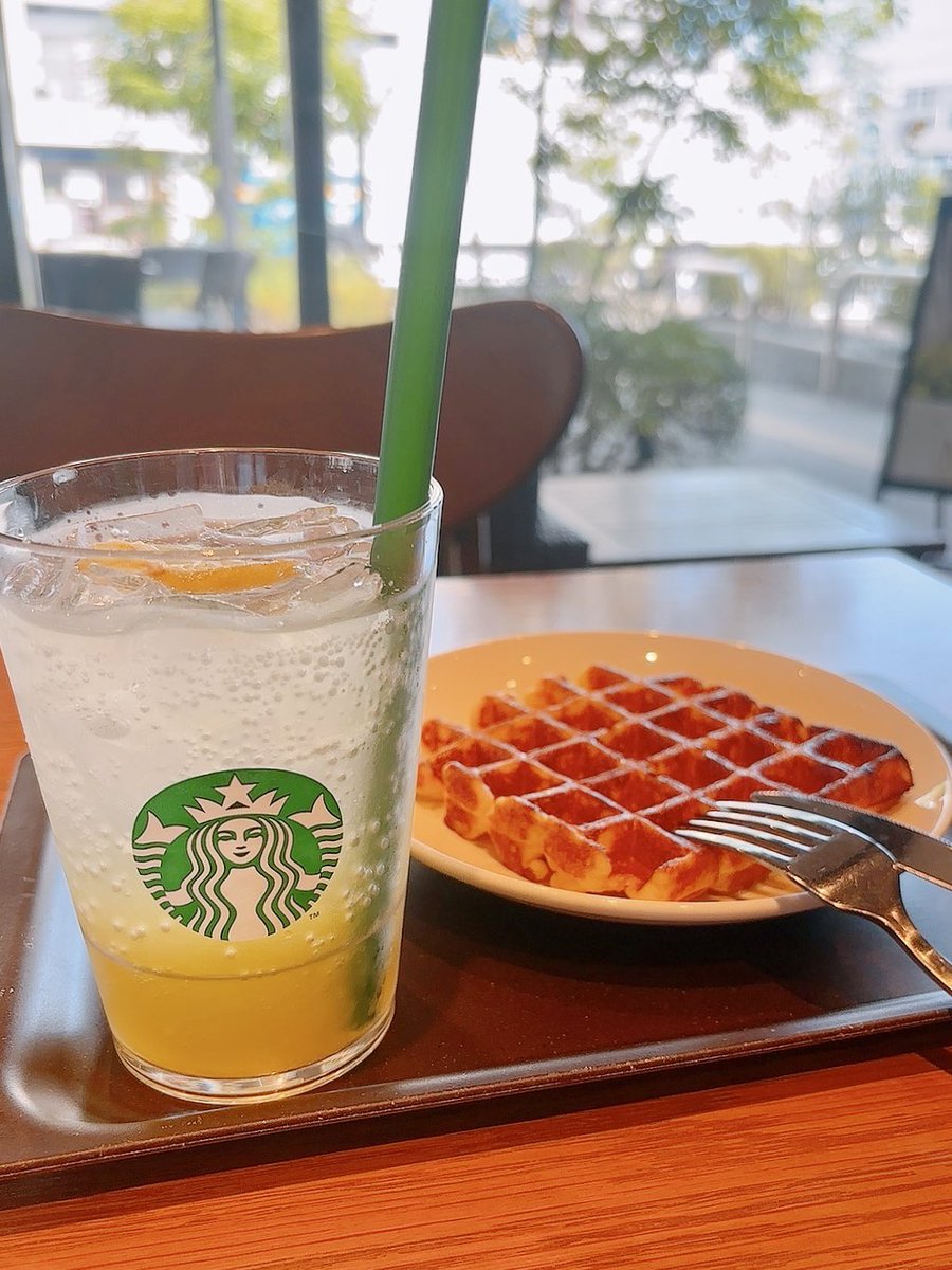 tottoricchi's tweet image. おはようございます🌞
今日の #鳥取市 の天気は晴れ☀️
今日は #大暑🥵
1年で最も暑さを感じる時期、鳥取は35℃と今日も猛暑です🫠
スタバの新作飲んだら暑さも吹っ飛びました!炭酸って気分爽快にしてくれますね🫧
連休明け、ぼちぼち頑張っていきましょう✨
#企業公式が毎朝地元の天気を言い合う