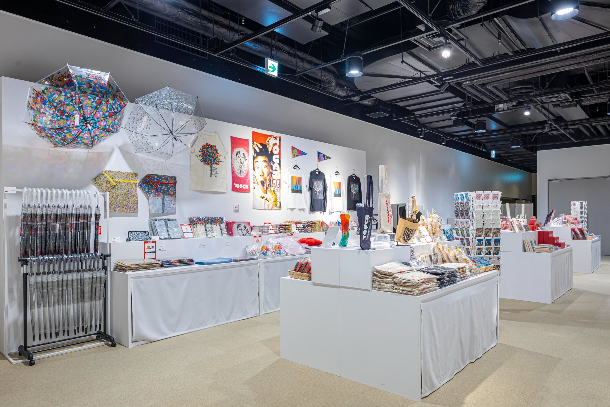 木梨憲武展　キャンバスアート のっ手いこー！REACH OUT KINASHI art gallery GION | 立体版画『お手月 REACH OUT』は