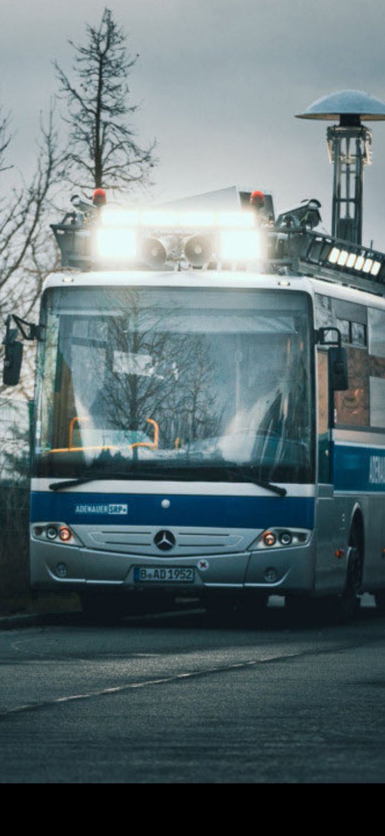 <a href="/queru_lant/">🅲🅾🆇🆇</a> Leute ist da jemand der eine Halterabfrage machen kann von „B Trennung AD 1952“? Mich würde interessieren, auf wen der Bus zugelassen ist!