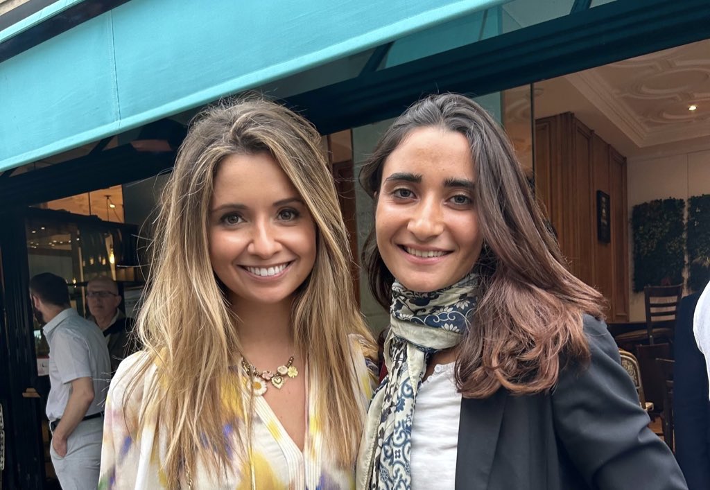 EmmanuelleBris4's tweet image. Rachida Dati, c’est le courage, c’est le panache. Elle a l’élégance de ceux qui ne plient jamais, et la force tranquille de ceux qui avancent contre le vent. Elle se bat avec cette ténacité rare qu’on ne voit que chez les femmes de caractère.
Je la soutiens pour 2026, parce que…