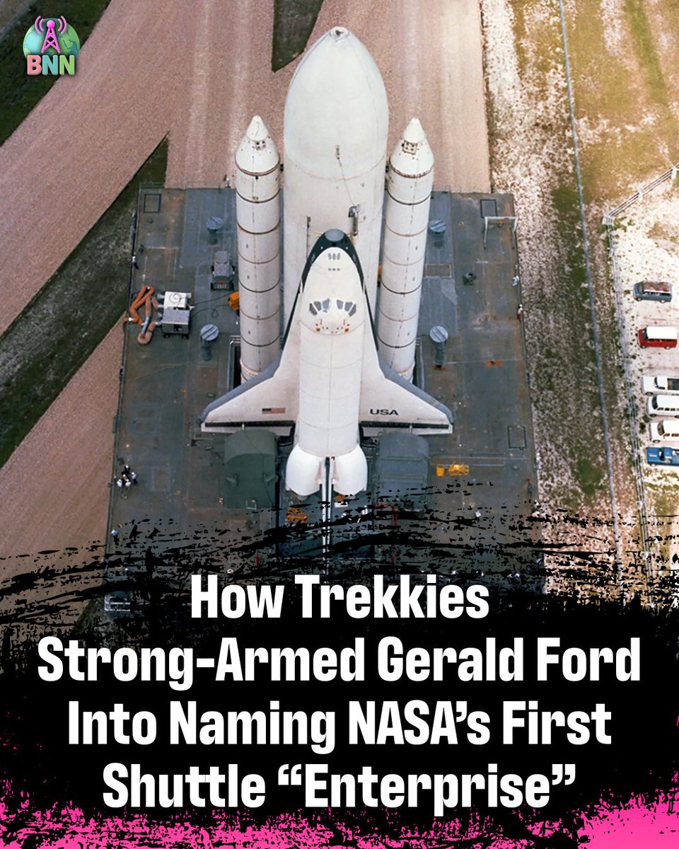 BNNetwork634's tweet image. How Trekkies Strong-Armed Gerald Ford Into Naming NASA’s First Shuttle “Enterprise” 🖖🚀
Back in 1976, NASA was about to unveil its first-ever Space Shuttle. The plan? Name it the Constitution — because, you know, patriotism and all that.
But then the Star Trek fans showed up.…