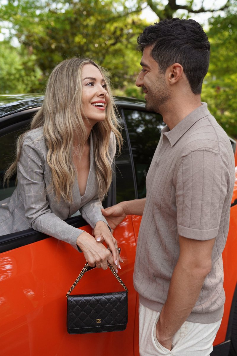 ItsKimJava's tweet image. I asked him to take me on a date.... Guess where we are going?
@Tesla @elonmusk