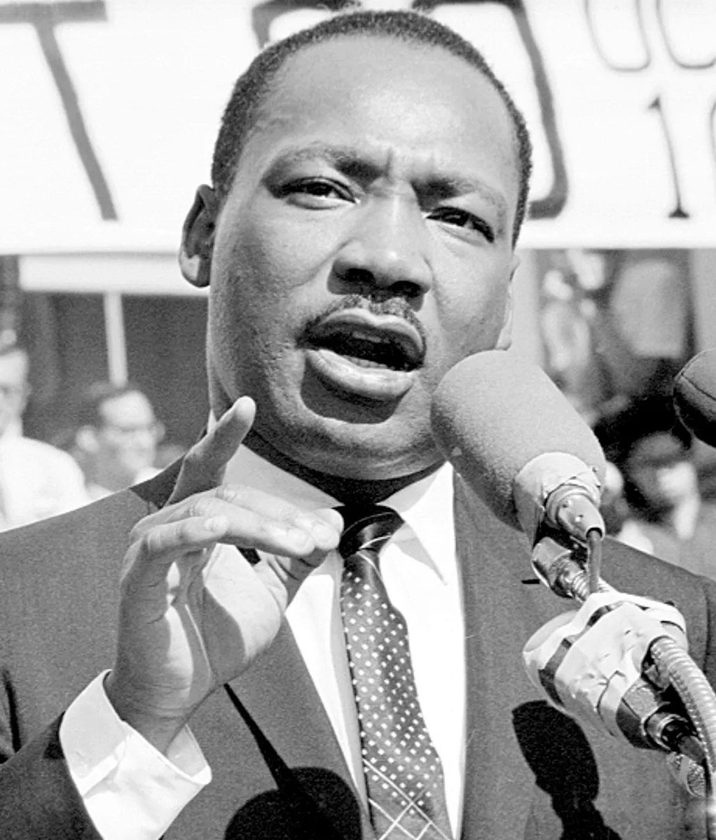 remarks's tweet image. JUST IN: 馃嚭馃嚫 President Trump releases 230,000 pages of documents on Martin Luther King Jr.'s assassination.