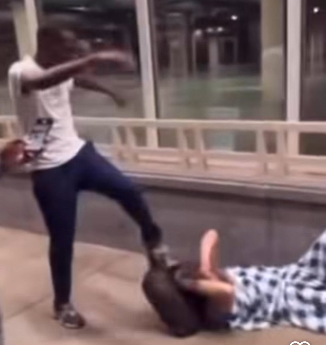 KeeleyFox29's tweet image. 27 year old man seen in video posted attacking homeless people sleeping outside PA Convention Center arrested by @PhillyPolice today. Naeem Morgan charged by @DA_LarryKrasner @philadao assaulting six people who were sleeping when hit with water bottle thrown at heads & kicked.