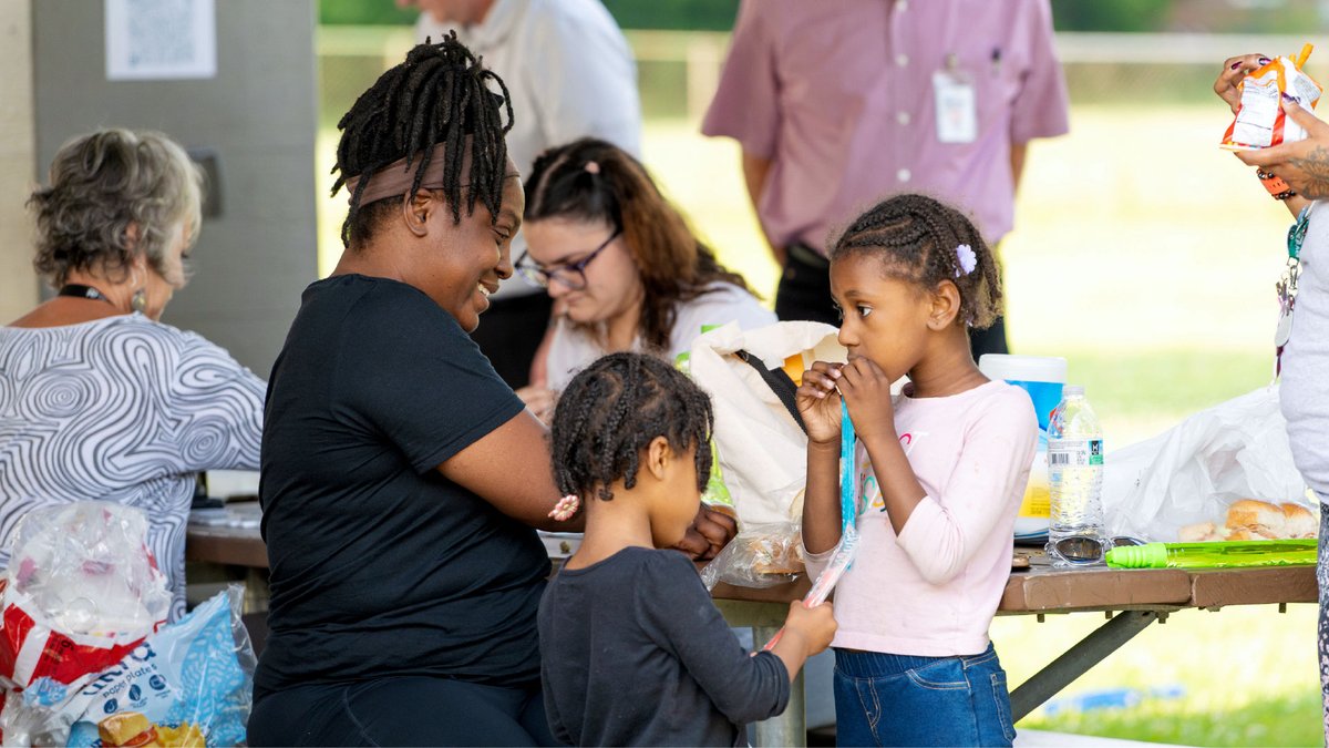 🎉 August’s packed with FREE Parks &amp; Rec events in Columbia!

🎶 Concerts, 🎬 movies, 🚂 train show, &amp; more!

📅 Highlights: Aug 1, 2, 3, 8, 16, 20 &amp; 23

📞 573.874.7460 | 🔗 como.gov/city-source/ju…

#ColumbiaMO #ParksAndRec #FreeFun #CommunityEvents