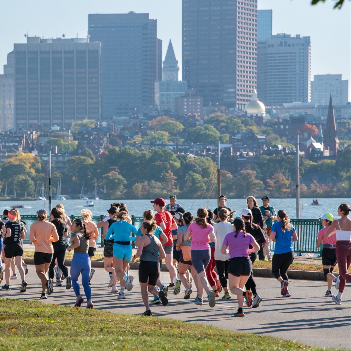 Monday's here, and so is your motivation. Let's hit the ground running - literally! 

Make this week count by registering for the Boston 10K for Women.

runsignup.com/Race/Register?…