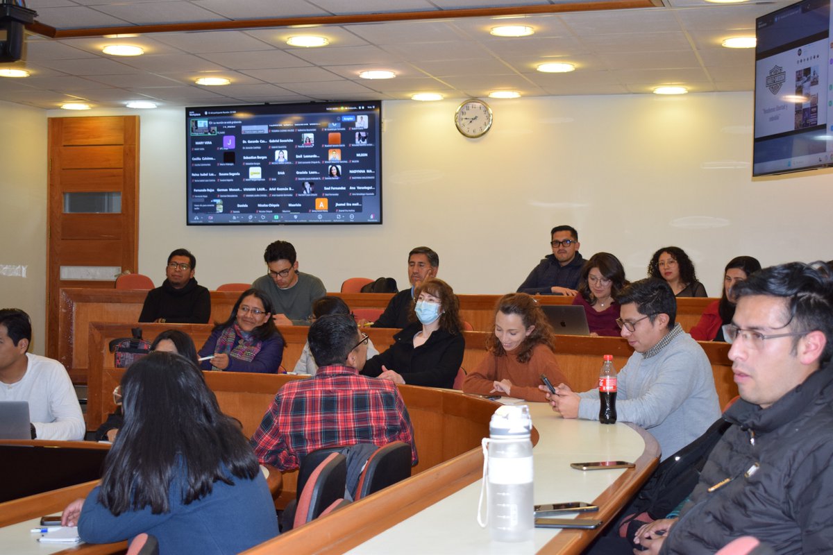 ePC_UCB's tweet image. 🎉 ¡Así vivimos el curso “Transformando Ideas en Productos Exitosos”!

Más de 60 participantes aprendieron junto al Dr. Gerardo Castillejo sobre metodologías ágiles, validación de ideas y diseño de productos centrados en el cliente.

#Innovación #ePCUCB #TransformandoIdeas