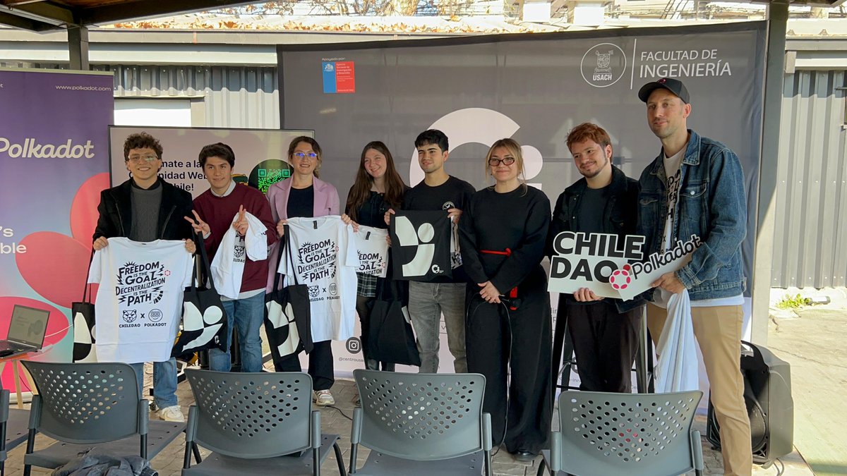 Logramos llevar a la Universidad de Santiago de Chile un bootcamp de tres días en torno a blockchain y Web3 para estudiantes.

Con mucha alegría podemos decir que se cumplieron todas las expectativas.

🧵 Aquí les contamos cómo fue: