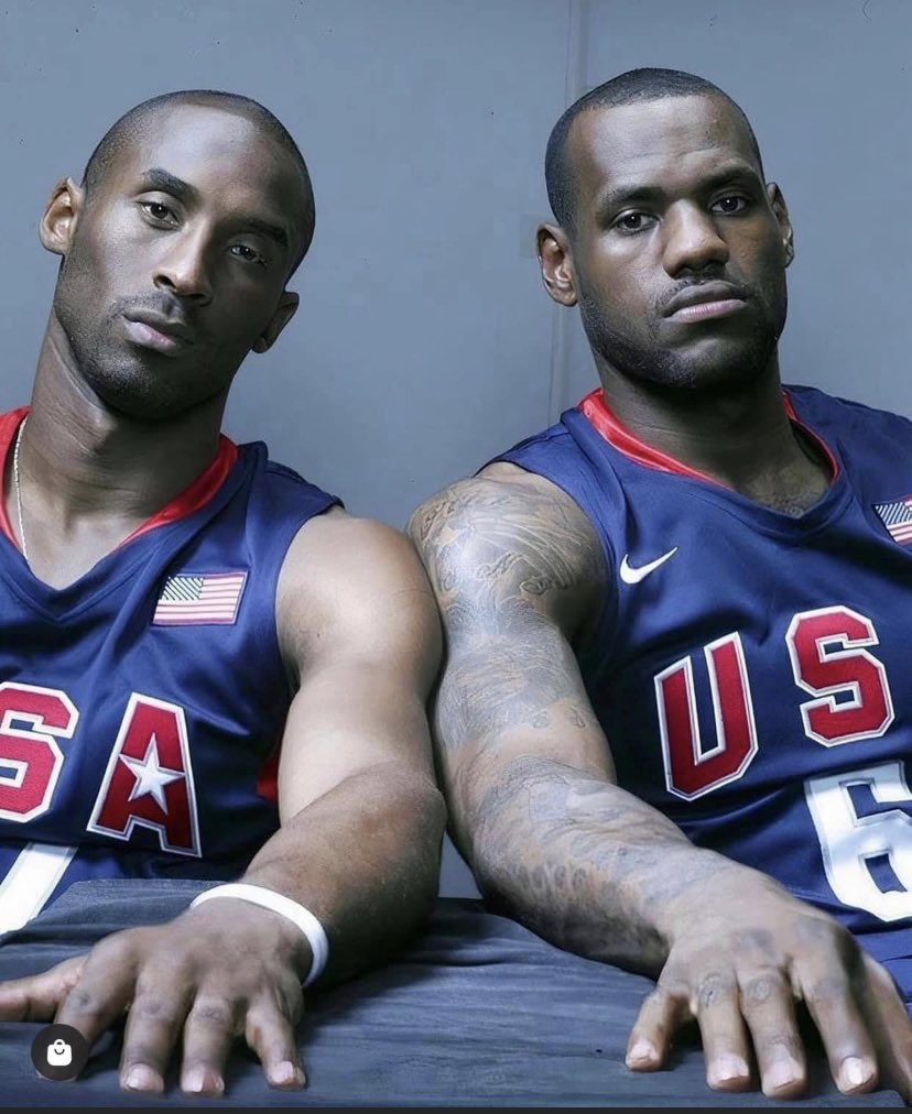 WhozMEECH's tweet image. Who can go live with me at some point and discuss Kobe vs LeBron? I need a rational LeBron fan to do this with. I will be objective I promise. I actually have some favorable things to say about LeBron’s game. But I need someone who just isn’t a bot who thinks Kobe is fringe Top…